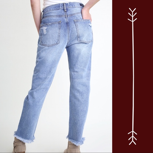 Umgee Distressed 5-pocket Boyfriend Blue Jeans - Picture 4 of 6